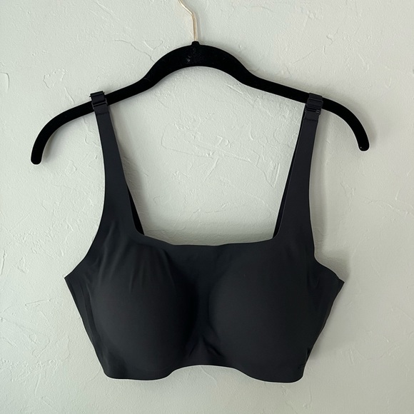 🖤SKIMS NAKED SCOOP NECK BRA IN ONYX M-DD - Picture 4 of 5